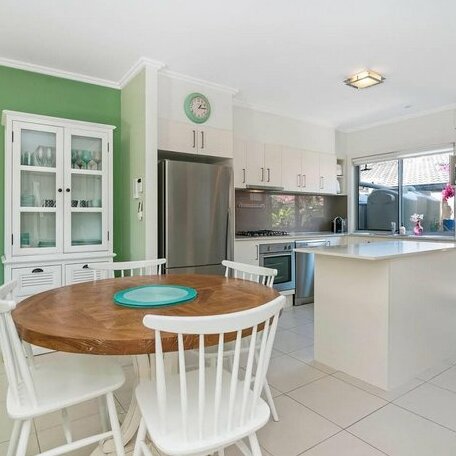 Surfers Paradise Townhouse - Photo5