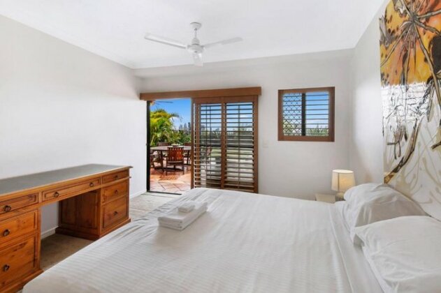 Unrivaled Ocean and City views from Resort Style 3bed with Garden - Photo4