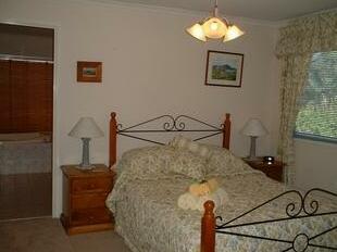 Claddagh House Bed & Breakfast - Photo4