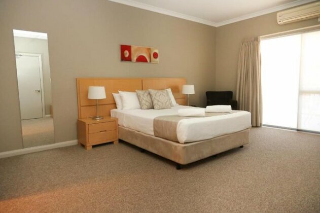 Centrepoint Apartments Griffith Griffith - Photo2
