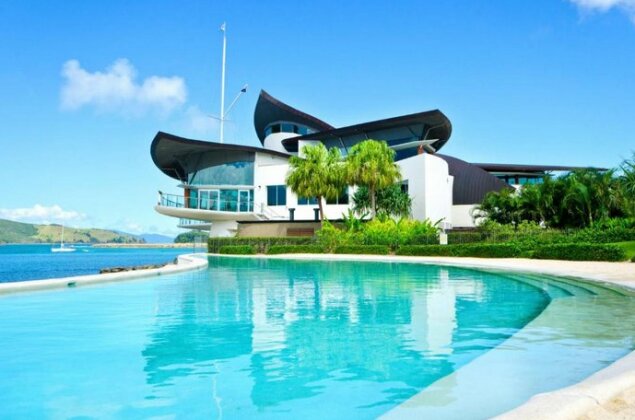 The Blue Marlin Yacht Club Villa 6 On Hamilton Island