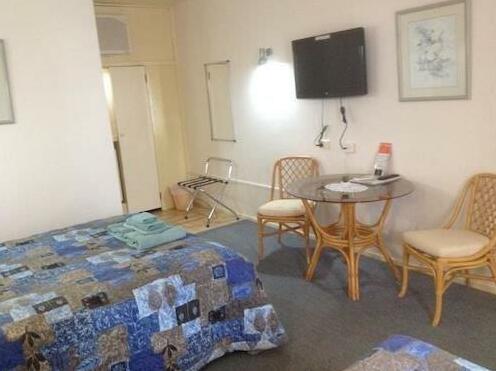Cobb Inlander Motel - Photo5