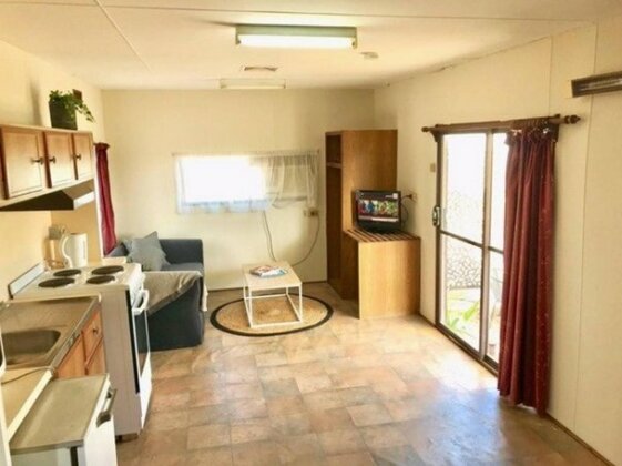 Cute Private Studio Flat with AIRCON - Photo5