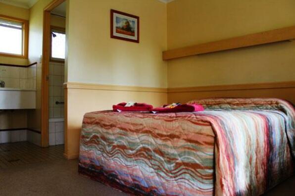 Lockyer Motel - Photo2