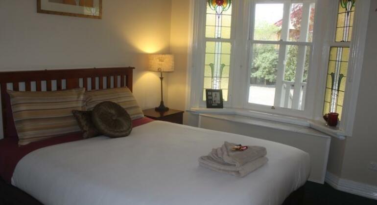 65 Main Guesthouse - Photo4