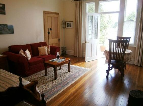 Huonville Guesthouse - Photo3