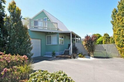 Archies Beachside Abode - Pet Friendly Outside Only