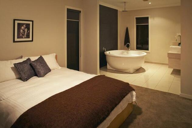 Stylish Living - Rejuvenate Stays - Photo5