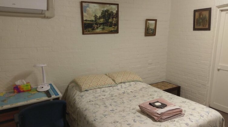 Ned's Studio Apartment 2 - Photo4