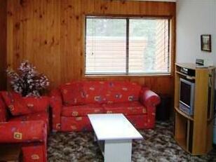 Whispering Pines 2 - Photo3