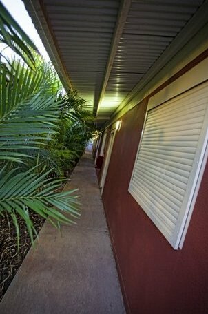 Cattrall Park Motel Karratha - Photo2
