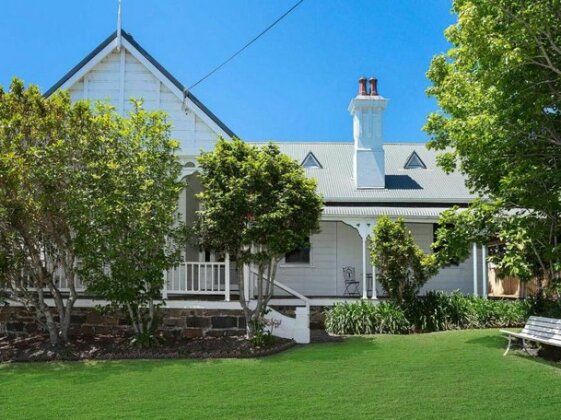 Blake House - iconic coastal homestead