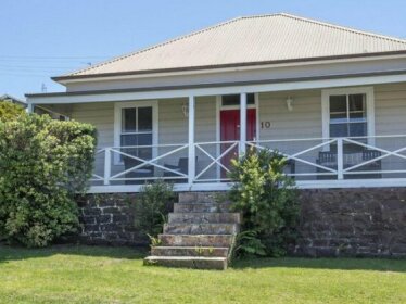 Quarryman's Cottage - country style in town