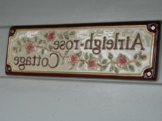 Airleigh-Rose Cottage - Photo2
