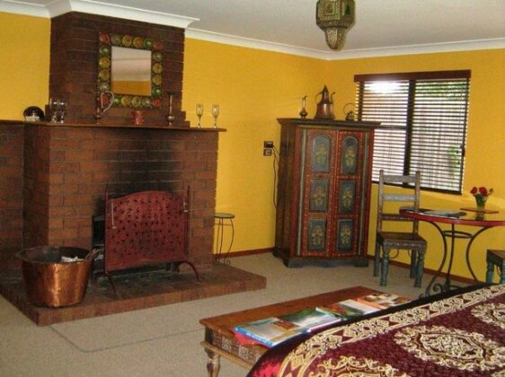 Gumtree on Gillies Bed and Breakfast - Photo3