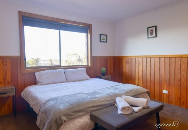 Castle stay at lakes entrance - Photo4