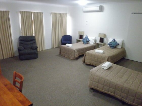 Comfort Inn Centrepoint Motel - Photo4