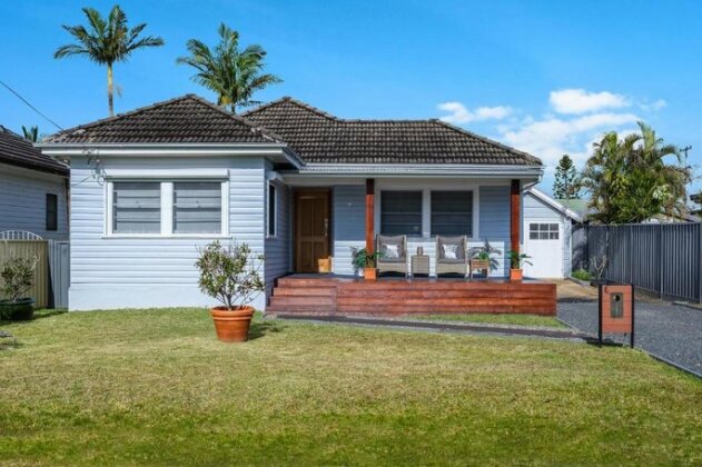 Long Jetty Lake House