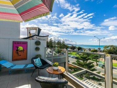 WATERFRONT SEVEN - In the heart of Lorne