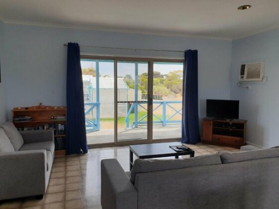 Marion Bay Holiday Villas - Photo3