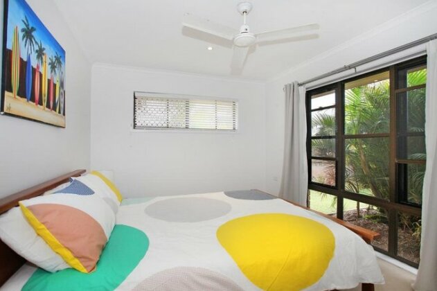 35 Oogar Street Holiday Home - Photo4