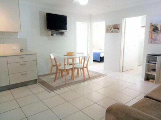 Cranbourne Court Unit 7 - Photo2
