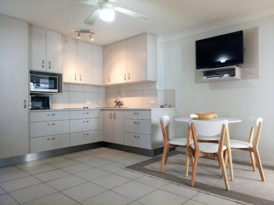 Cranbourne Court Unit 7 - Photo5