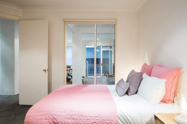 1 Exhibition Apartment Hotel Melbourne - Photo2