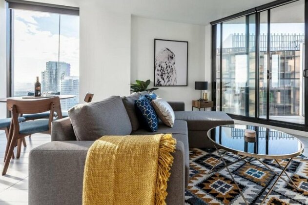 2bedroom Apartment With Views In Docklands Next To Cbd & Marvel Stadium - Photo2