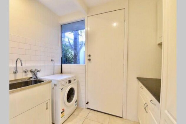 6 Bedroom Beautiful And Comfy Family House - Photo5