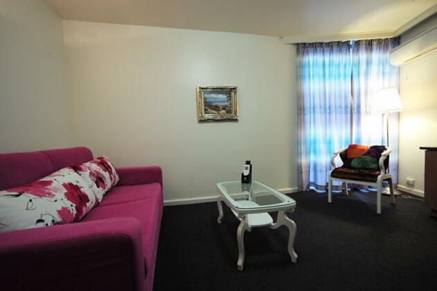 Albert Heights Serviced Apartments - Photo4
