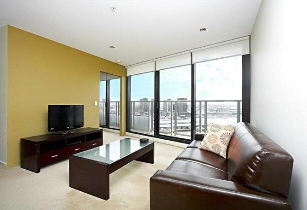 Astra Apartments - Docklands - Photo2