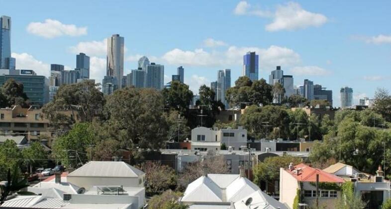 Boutique Stays - CITY LIGHTS in South Melbourne