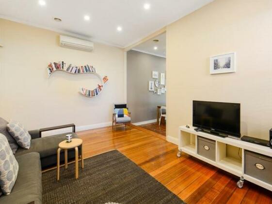 Boutique Stays - Clifton Park House in Clifton Hill - Photo5