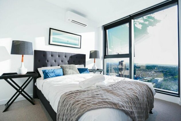 Box Hill Central Sky One Apartment - Photo3