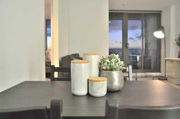 CBD Penthouse in the Sky - Photo4