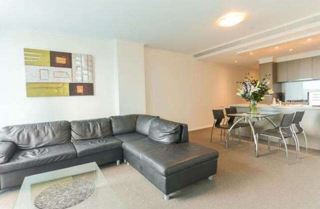 Cityviews - 3 Bedroom Apartment - StayCentral - Photo3