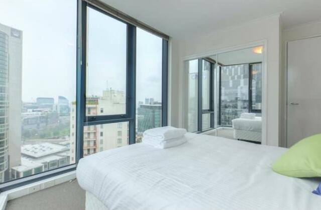 Cityviews - 3 Bedroom Apartment - StayCentral - Photo4