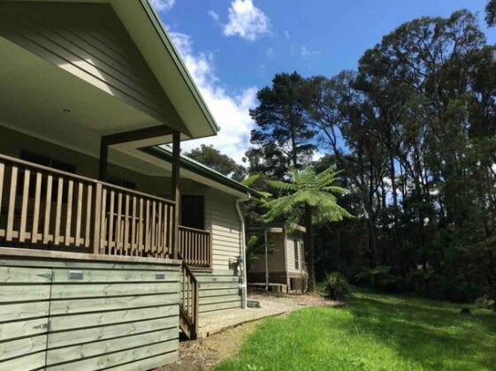 Emerald Creek Cottages - Photo2