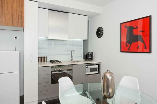 Espresso Apartments - 404 181 St Kilda Road - Photo4