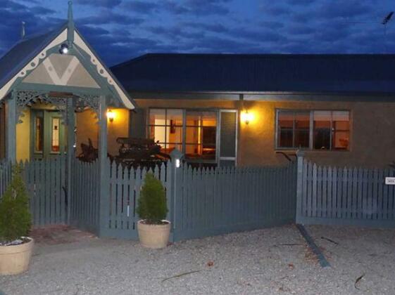 Gracehill Accommodation - Photo5