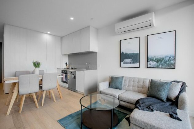 Grey Style Simple and Cozy Apt@Parkville+Carpark - Photo3