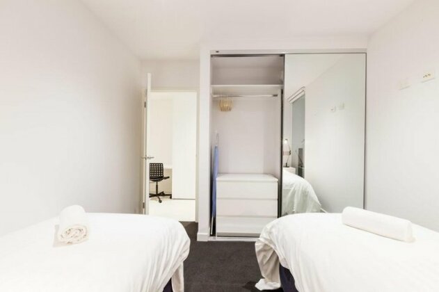 Little Collins St - Beyond A Room Private Apartments - Photo4
