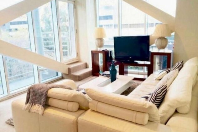 Luxuries CBD Apartment with Views - Photo4