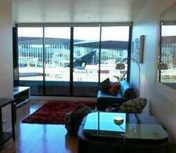 Melbourne Holiday Apartments Flinders Wharf - Photo3