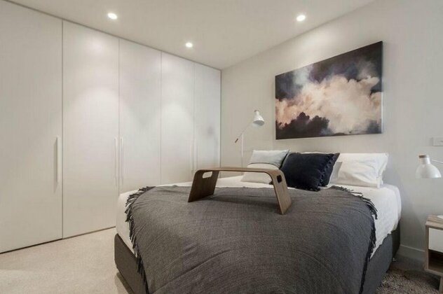 Melbourne Luxury Apartment - Photo4