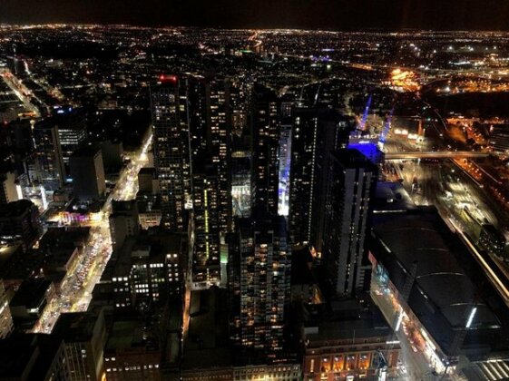 On Top Of The World - Best Views In Melbourne - Photo4