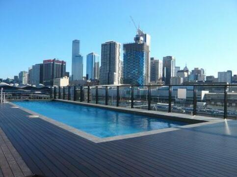 Royal Stays Apartments Docklands