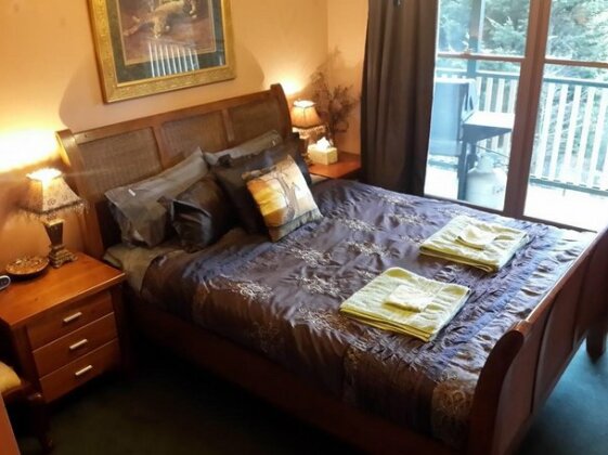Rustic Refuge Guesthouse - Photo5