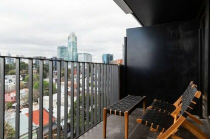 South Melb Apartment w/ Netflix Wifi + City Views